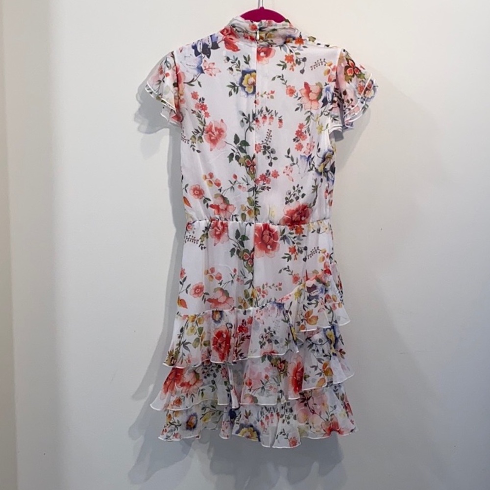 Alice + Olivia Lessie Floral Dress 4 - Picture 6 of 7